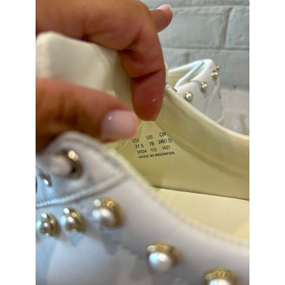 STUART WEITZMAN Tillie Faux Pearl-Studded Leather Sneakers - Picture 9 of 9